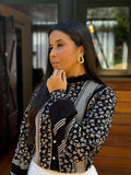 Camisa Giovanna Preto Feminina em Tricot com Botões de Brilho