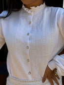 Camisa Giovanna Branco Feminina em Tricot com Botões de Brilho