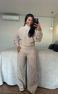 Conjunto Laura Tricot Mousse Conforto e Sofisticação